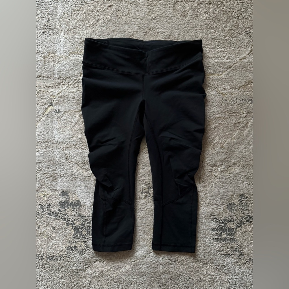 Lululemon Low Rise Ruched Cropped Leggings